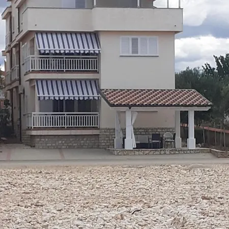 Markota شقة Sukošan
